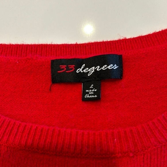 32 Degrees Red Crew Neck Graphic Sweater - Picture 2 of 6